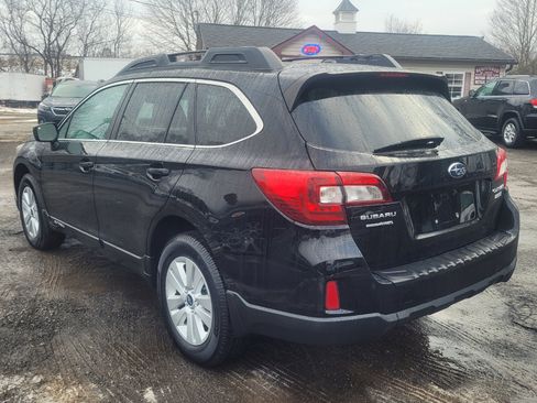 Used 2015 Subaru Outback 2.5i Premium image 6
