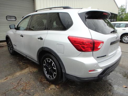 Used 2019 Nissan Pathfinder SL image 6