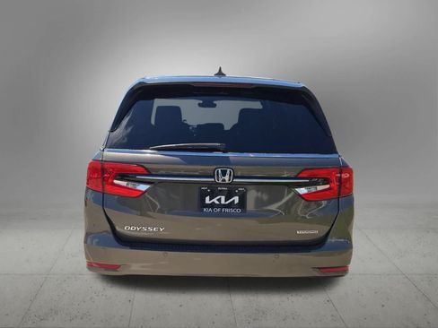 Used 2023 Honda Odyssey Touring image 5