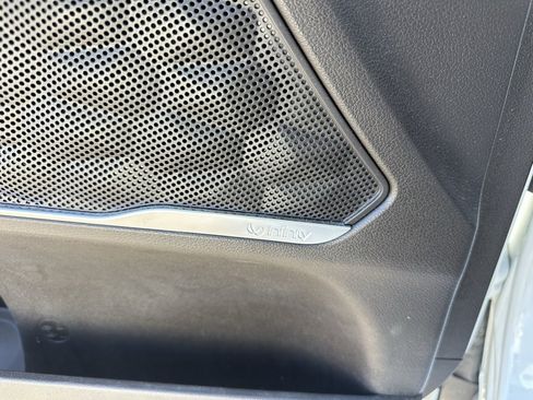 Used 2019 Hyundai Santa Fe Limited w/ Cargo Package image 14