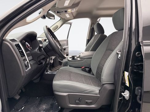 Used 2018 RAM 1500 Big Horn image 11