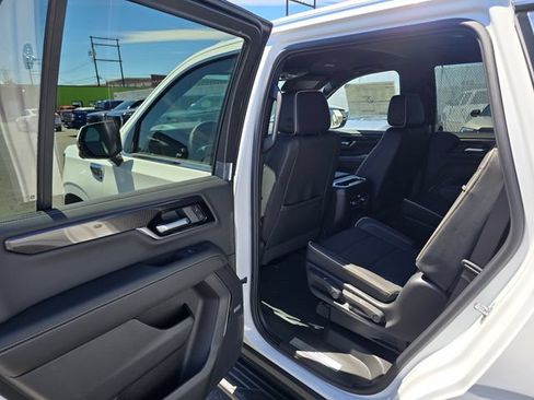 New 2026 GMC Yukon Elevation AWD/4WD image 16