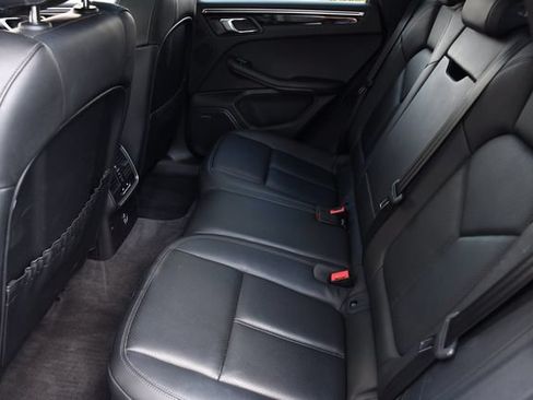 Used 2024 Porsche Macan w/ Premium Plus Package AWD/4WD image 26