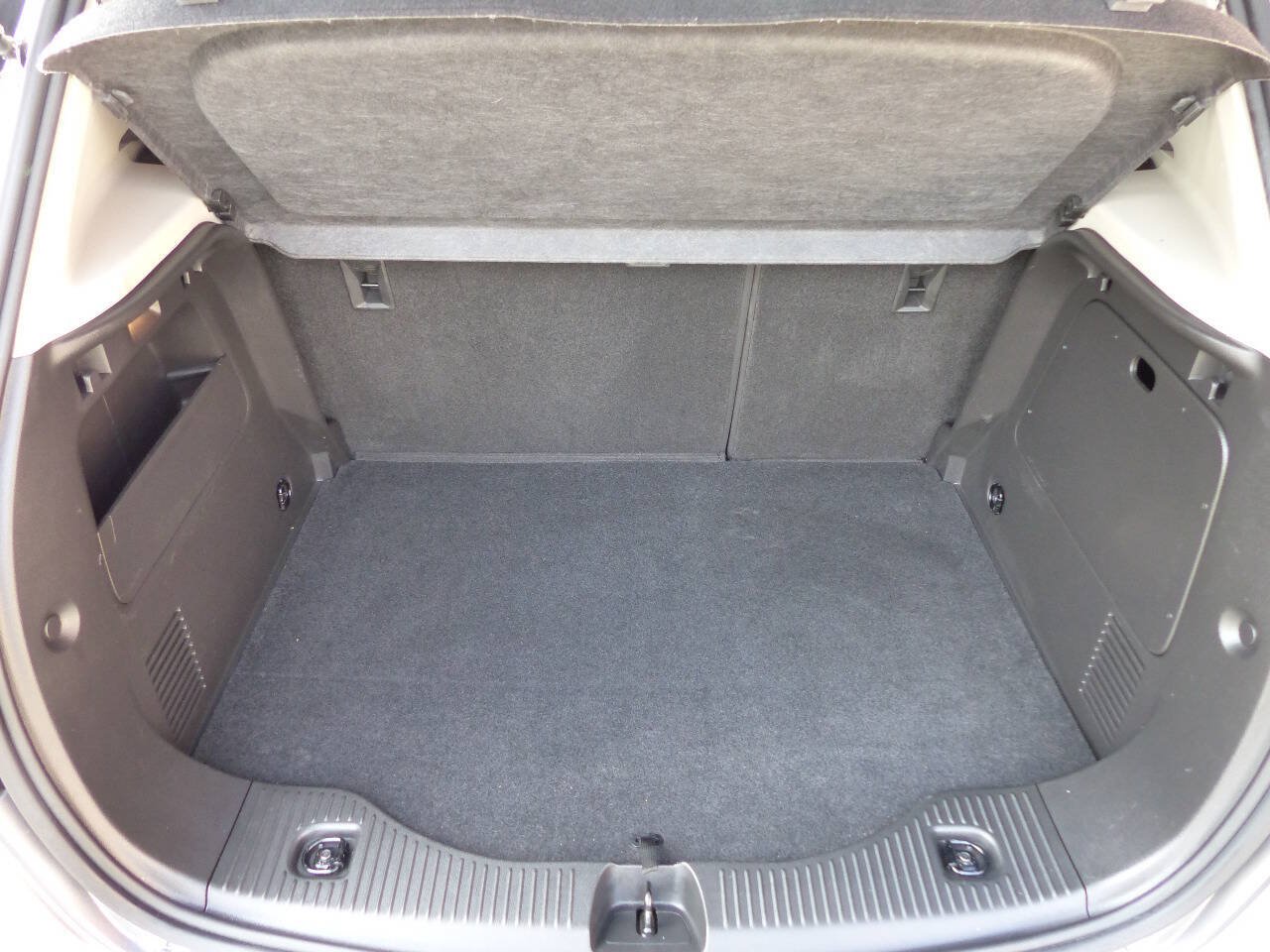 Used 2019 Buick Encore Preferred w/ Safety Package FWD image 21