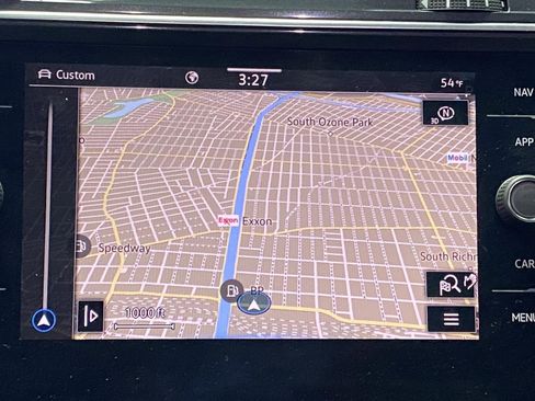 Used 2022 Volkswagen Tiguan SEL R-Line image 32