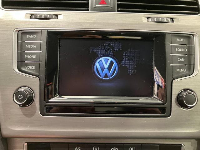 Used 2015 Volkswagen Golf S FWD image 51