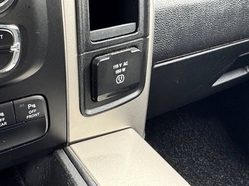 Used 2017 RAM 1500 Big Horn AWD/4WD image 27
