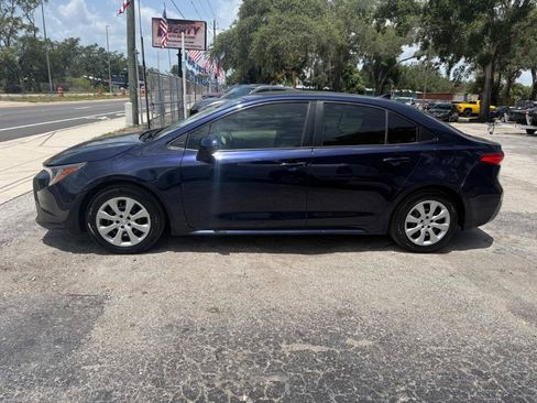 Used 2021 Toyota Corolla LE w/ Carpet Mat Package (TMS) FWD image 2