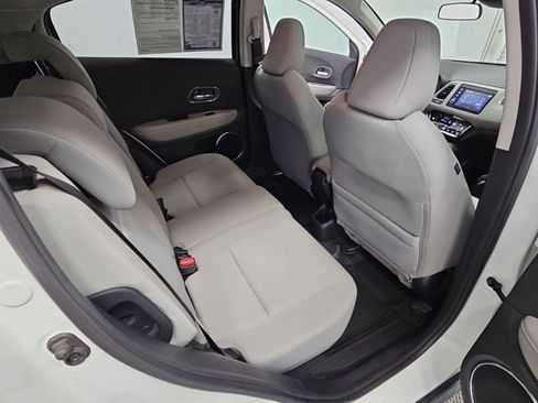 Used 2019 Honda HR-V EX image 34