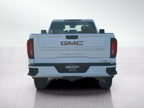 Used 2023 GMC Sierra 2500 AT4 w/ Gooseneck/5TH Wheel Package AWD/4WD image 4