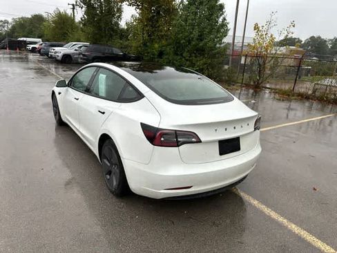 Used 2023 Tesla Model 3 Standard Range RWD image 9