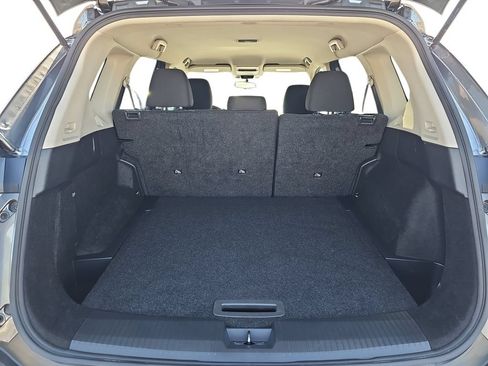 Used 2023 Nissan Rogue S FWD image 28