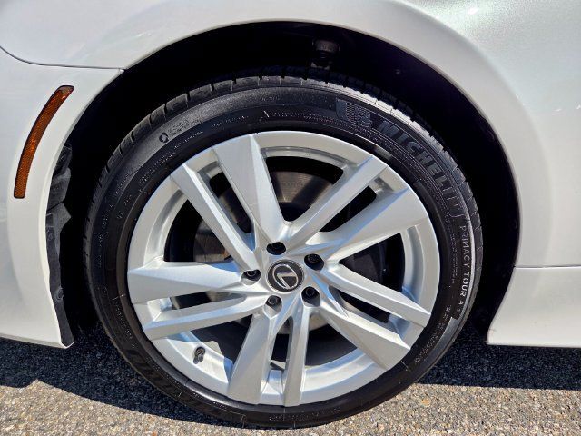 Used 2024 Lexus RC 300 RWD image 20