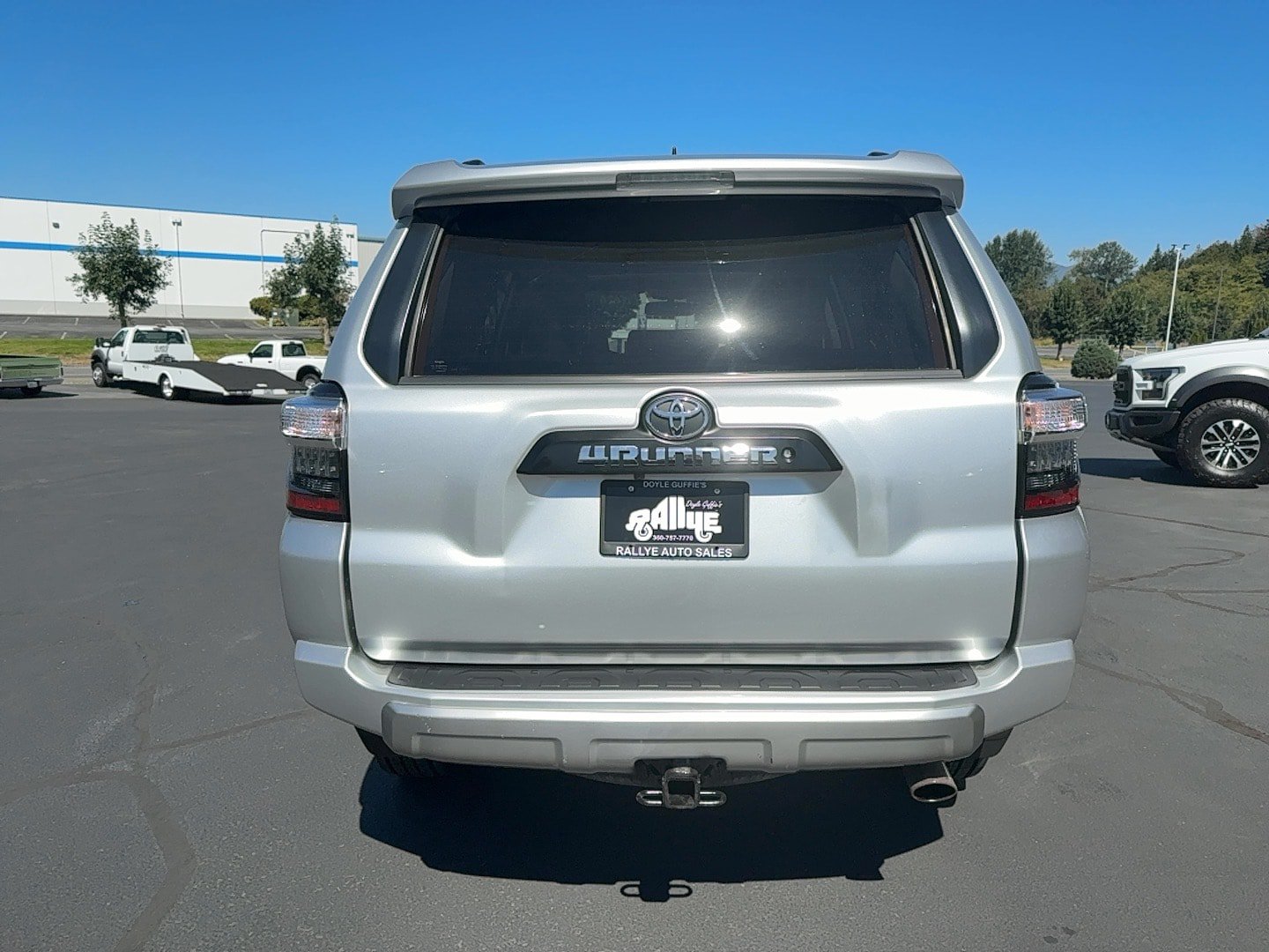 Used 2017 Toyota 4Runner TRD Off-Road Premium AWD/4WD image 7