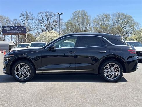 Used 2024 Genesis GV70 2.5T w/ Advanced Package image 38