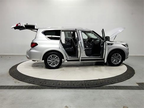 Used 2021 INFINITI QX80 Luxe image 16