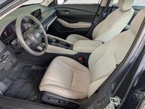 Used 2023 Honda Accord EX image 16