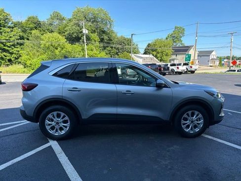 Used 2023 Ford Escape Active w/ Tech Pack #2 AWD/4WD image 6