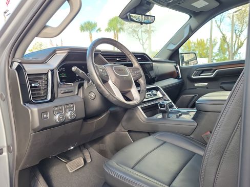 Used 2026 GMC Sierra 1500 Denali w/ Denali Reserve Package image 9