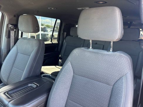 Used 2022 Chevrolet Suburban LS image 23