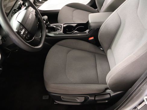 Used 2025 Kia K4 FWD image 10