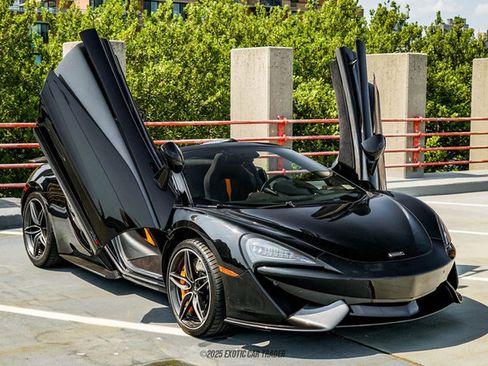 Used 2019 McLaren 570S Spider image 23