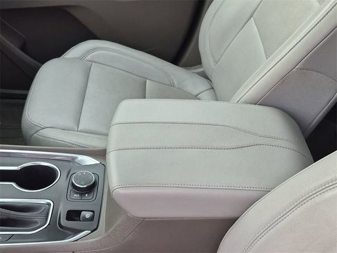 Used 2020 Chevrolet Traverse Premier w/ LPO, Floor Liner Package image 21