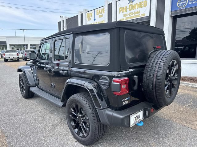 Used 2022 Jeep Wrangler Unlimited Sahara w/ Cold Weather Group AWD/4WD image 9