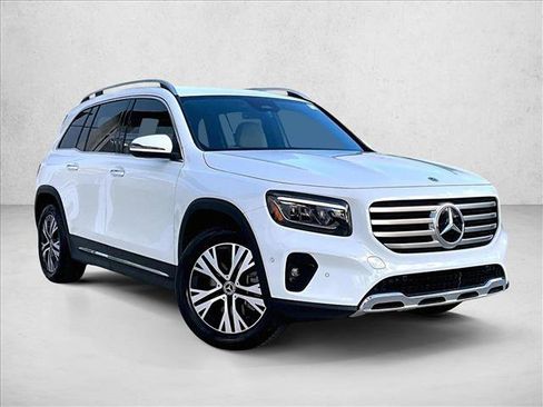 Used 2025 Mercedes-Benz GLB 250 GLB 250 image 12