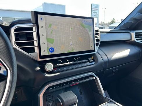 Used 2025 Toyota Tundra Platinum image 39