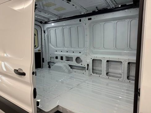 New 2026 Ford Transit 250 148 Medium Roof image 5