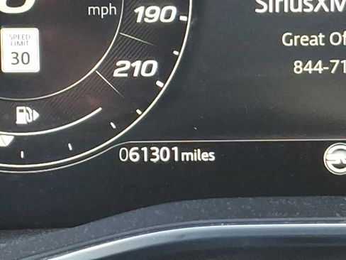 Used 2021 Jaguar F-PACE SVR image 21