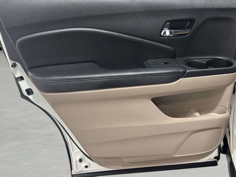 Used 2019 Honda Pilot EX-L image 18