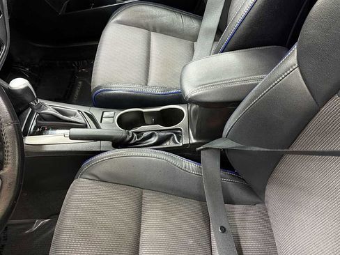 Certified 2017 Toyota Corolla SE w/ SE Premium Package FWD image 22