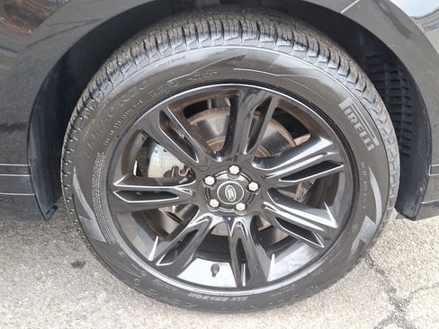 Used 2023 Land Rover Range Rover Velar R-Dynamic S image 30