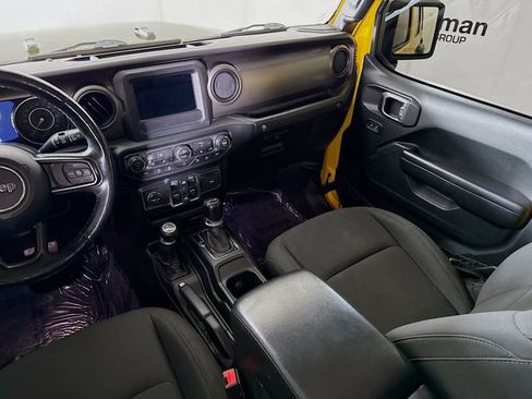 Used 2018 Jeep Wrangler Unlimited Sport S AWD/4WD image 22