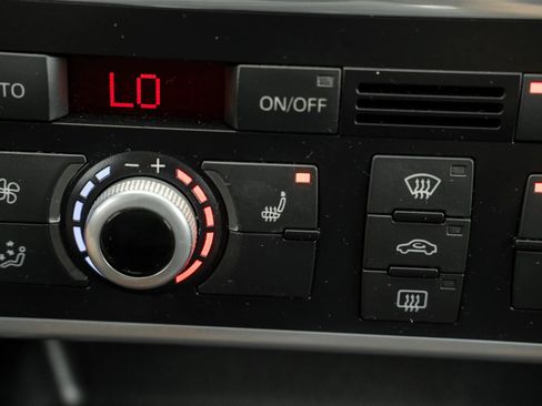 Used 2013 Audi Q7 3.0T Premium Plus AWD/4WD image 30