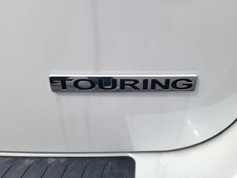 New 2026 Honda Odyssey Touring image 6