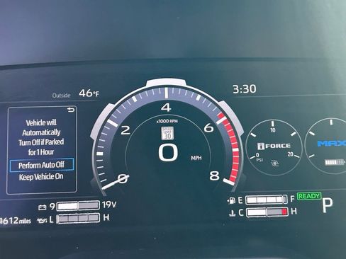 Used 2024 Toyota Tundra Platinum image 32