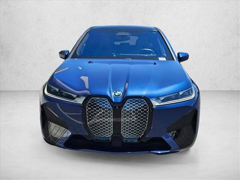Certified 2025 BMW iX xDrive50 AWD/4WD image 2