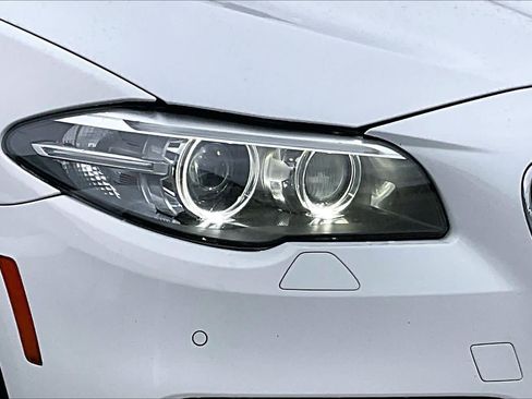 Used 2014 BMW 528i Sedan RWD image 25