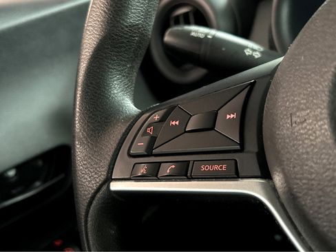 Used 2021 Nissan Kicks S image 14