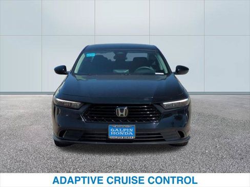 Used 2025 Honda Accord SE image 3