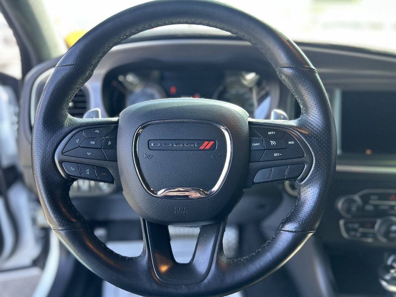 Used 2019 Dodge Charger Scat Pack w/ Dynamics Package RWD image 10