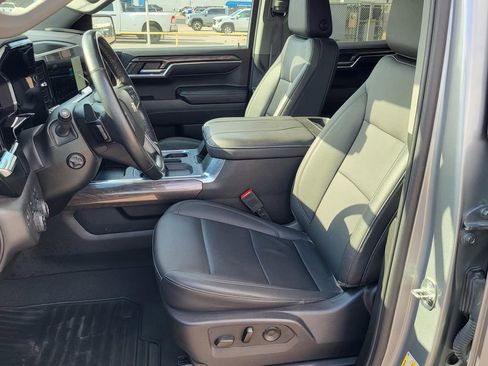 Certified 2024 Chevrolet Silverado 1500 LTZ AWD/4WD image 16