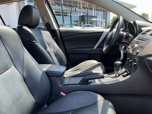 Used 2012 MAZDA MAZDA3 i Grand Touring w/ Tech Pkg FWD image 21
