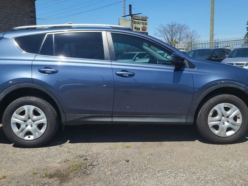 Used 2013 Toyota RAV4 LE FWD image 6