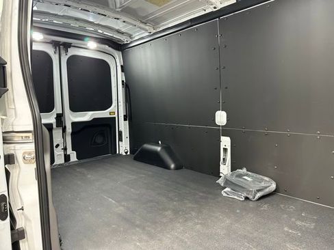 New 2024 Ford E-Transit 148 Medium Roof w/ Load Area Protection Package RWD image 12