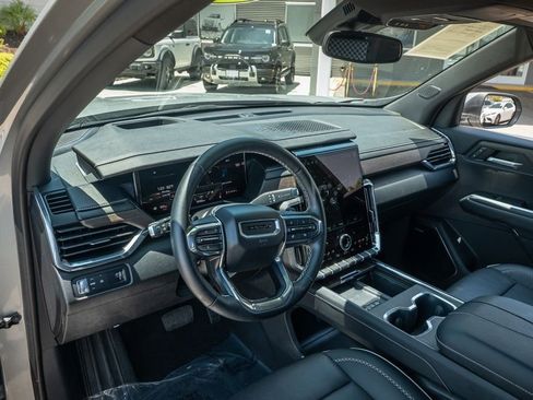 Used 2024 GMC Acadia Denali image 14