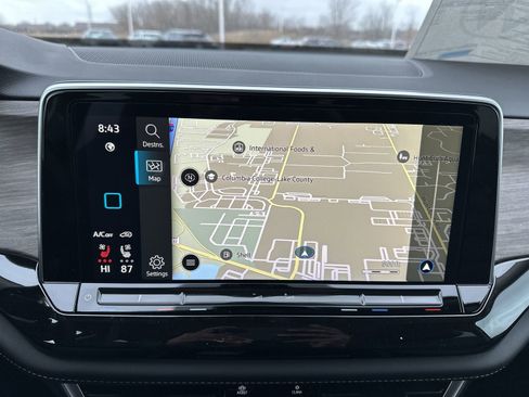 Used 2025 Volkswagen Atlas SEL image 21